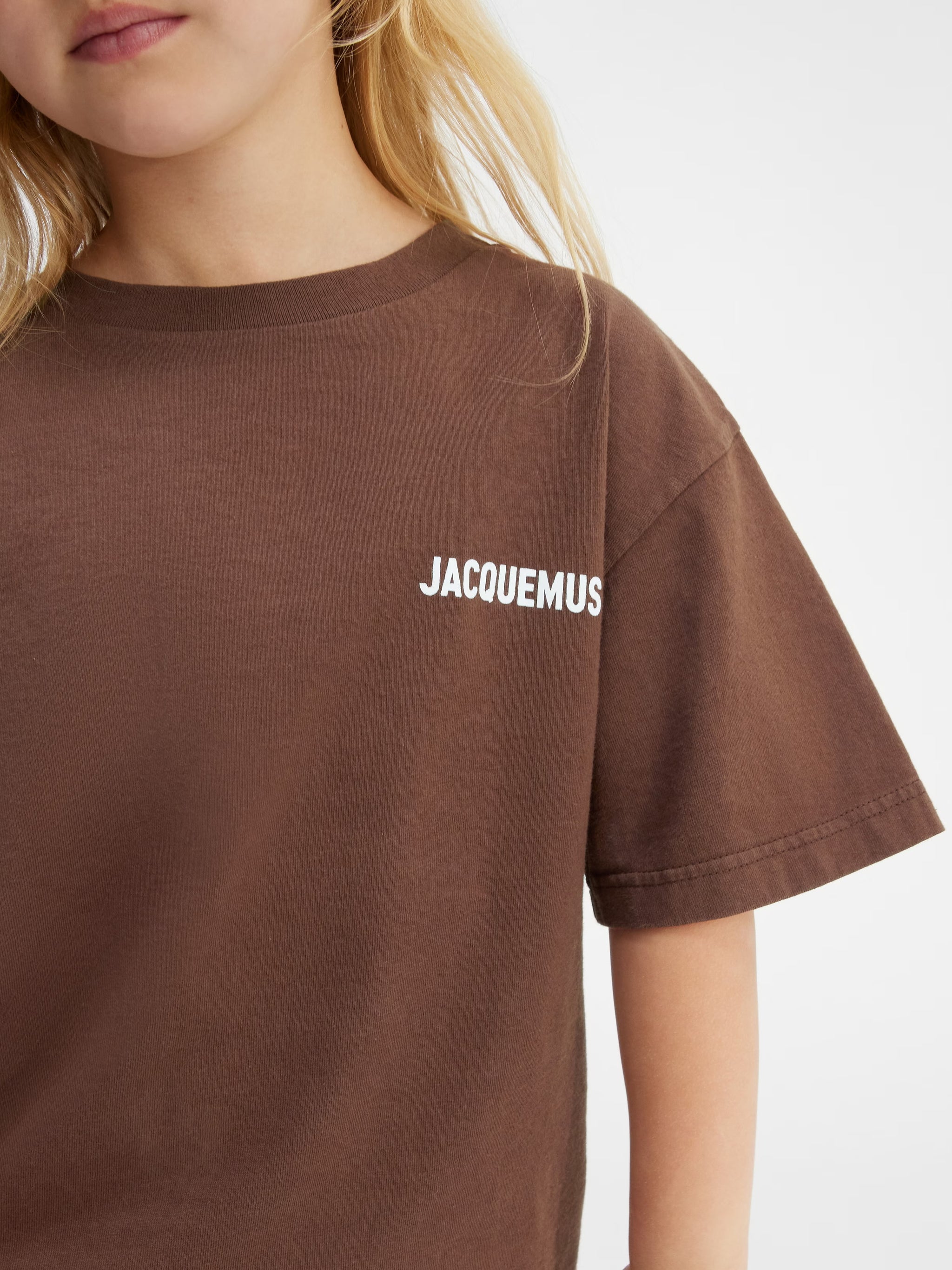 Jacquemus Kids Logo Short Sleeve T-Shirt (Dark Brown)