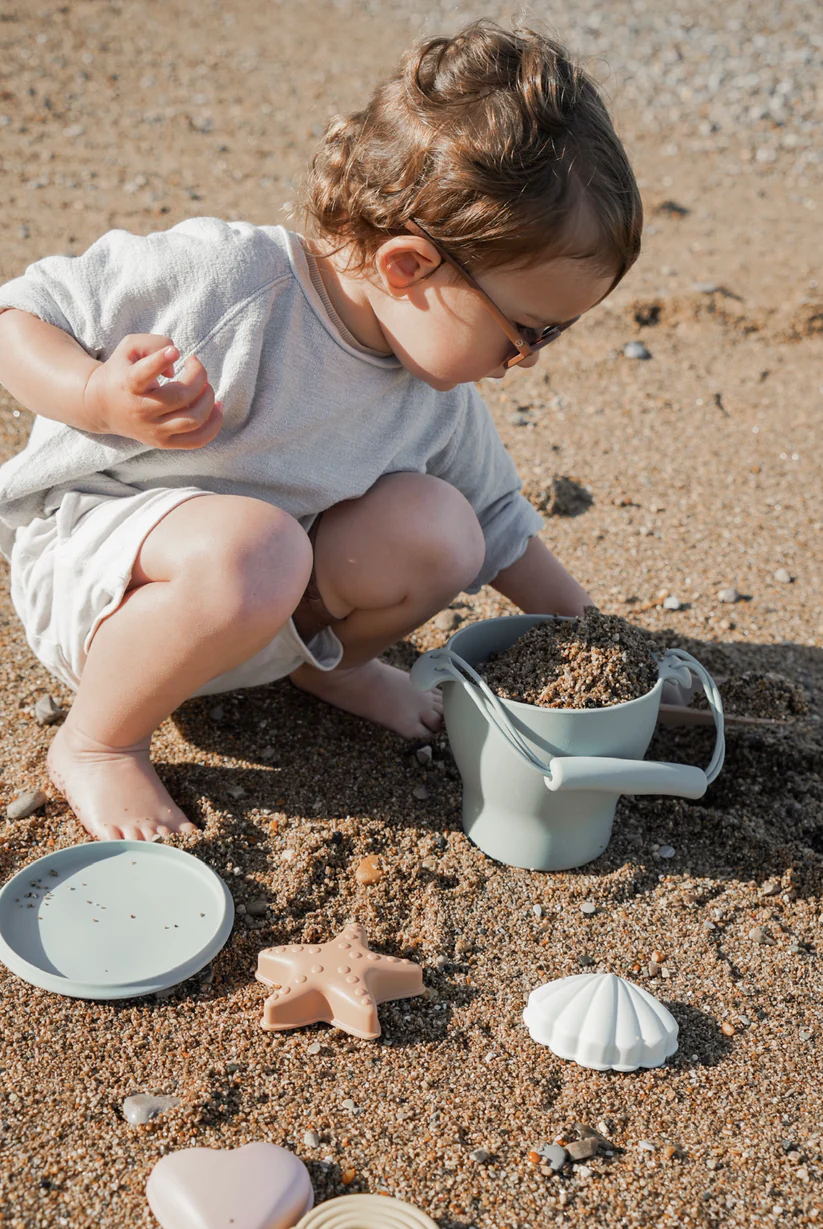 Leorea Silicone Beach Water Play Toy Set (Natural)