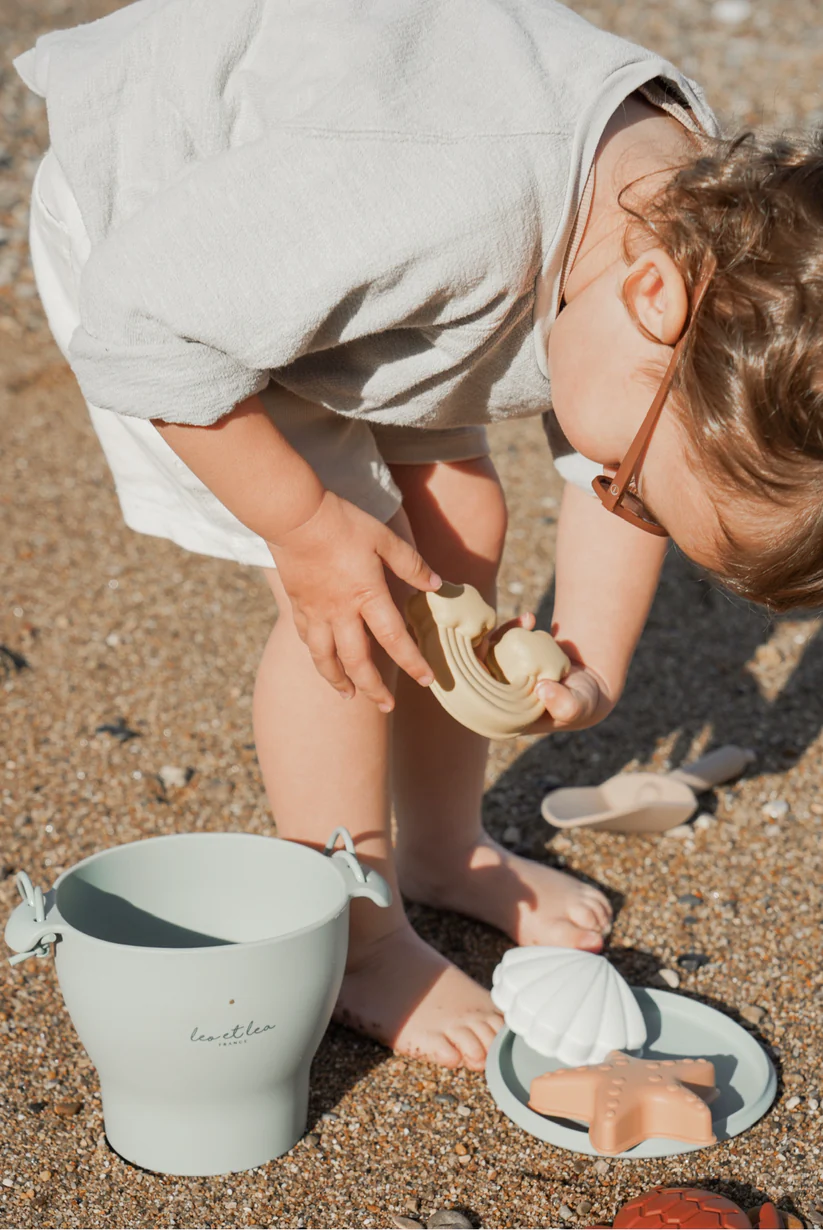 Leorea Silicone Beach Water Play Toy Set (Natural)