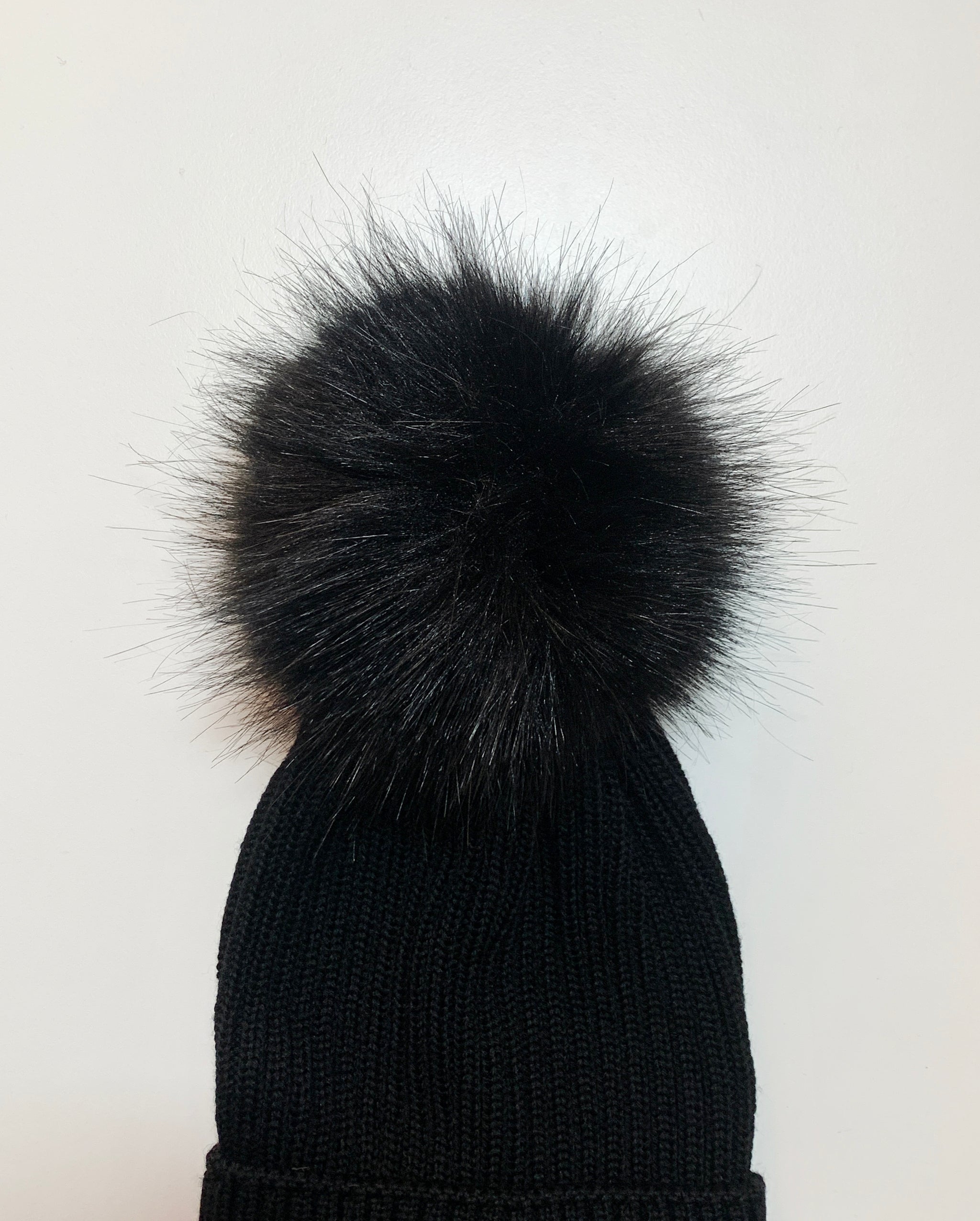 [Outlet] Moncler Kids Black Pom Pom Beanie (Black)