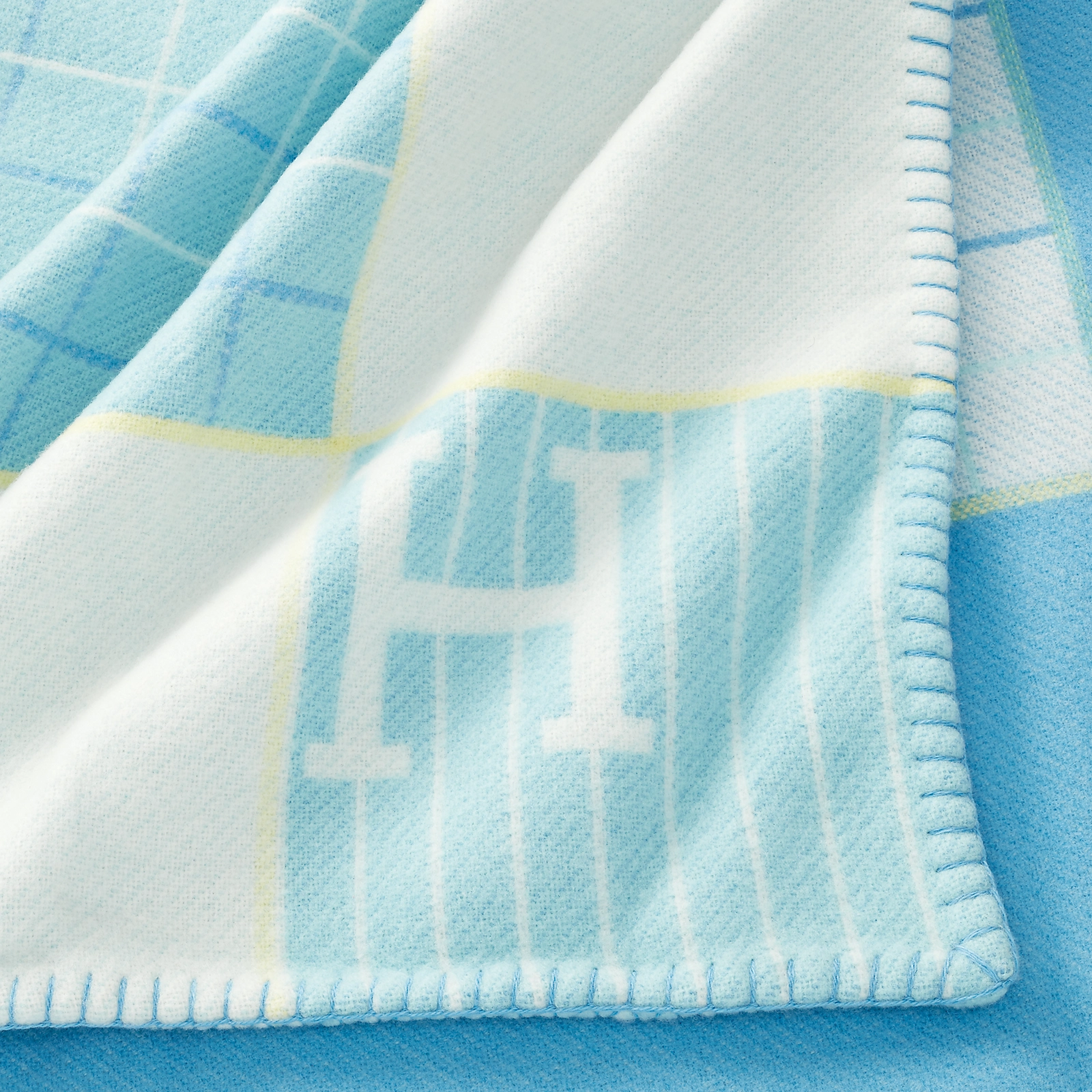 Hermes Avalon Cabriole Blanket (4 Colors)